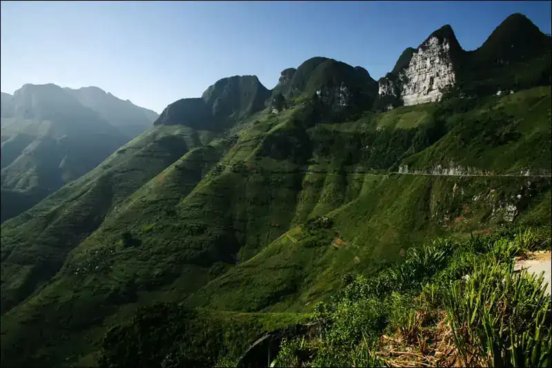 Mountain landscape near Mã Pì Lèng pass on the Đồng Văn plateau