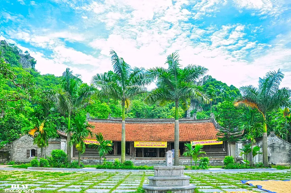 Thầy Pagoda in Sài Sơn near Hanoi